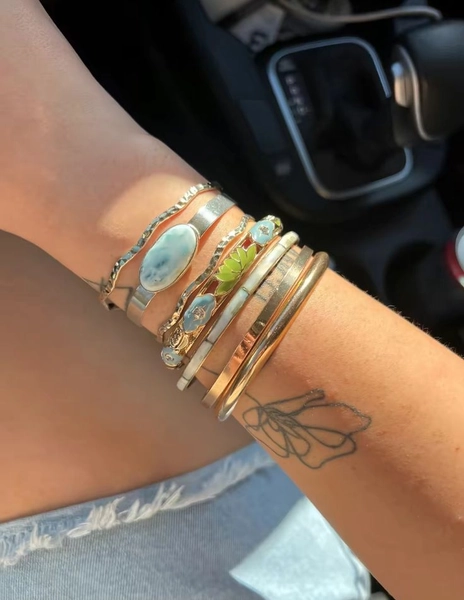 bracelets like this (gold)