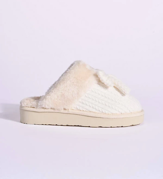 Bowelle Scuff Slide Slippers by Minnetonka in Ivory, Size: 5 at Anthropologie