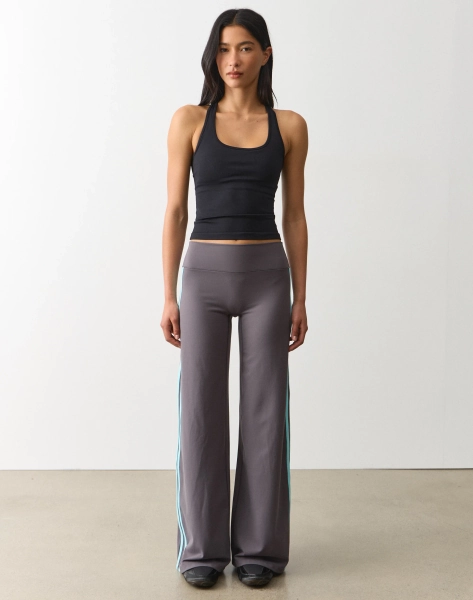 Active Mid Rise Wide Leg Pant