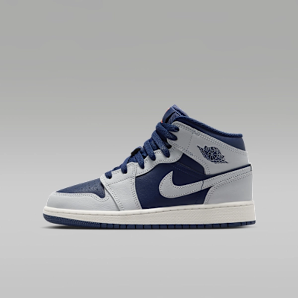 Air Jordan 1 Mid Big Kids' Shoes