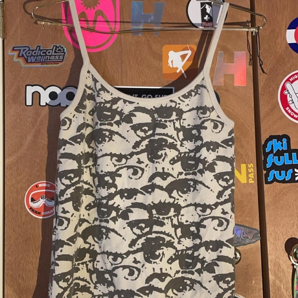 Brandy Melville white eye print tank top #summer...
