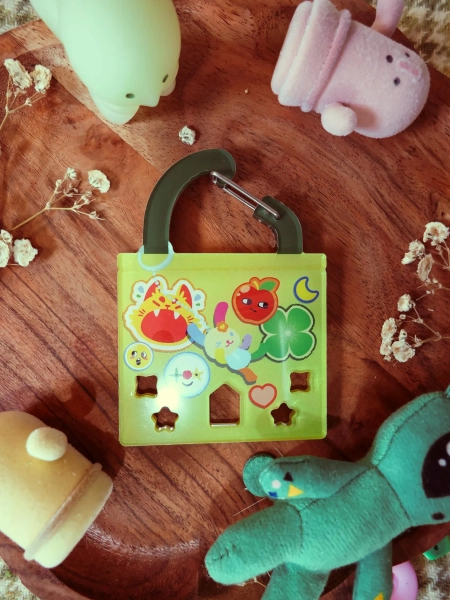 Tote Bag Carabiner: Acrylic Carabiners for Keychains and Charms