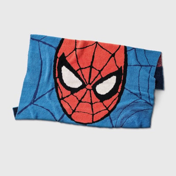 Marvel Spider-Man Mask Knit Kids' Throw Blanket - The Marvel Collection by Pillowfort™