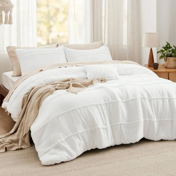 Bedsure Pinch Pleat Bed Comforter Set