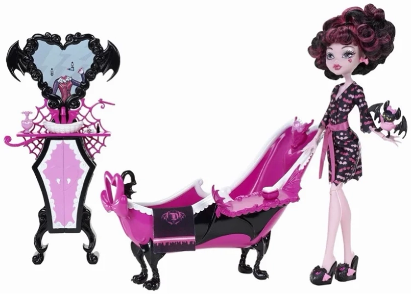 Powder Room & Draculaura