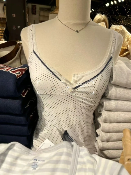 Brandy Melville Pure Cotton V-Ne Strap Vest Women's Two-Button Floral Trim Top Summer Slimming  Color ter Ne - AliExpress 200000345