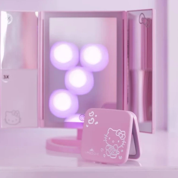 impressions vanity Hello Kitty Supercute Trifold + Compact Bundle