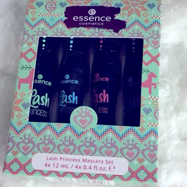 Essence Holiday Lash Princess Mascara Set