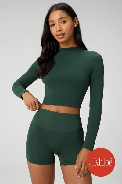 Seamless Long-Sleeve Essential Tee
