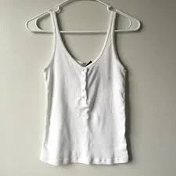 NEW WITH TAGS Brandy Melville / John galt white...