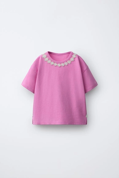 DAISY LACE T-SHIRT