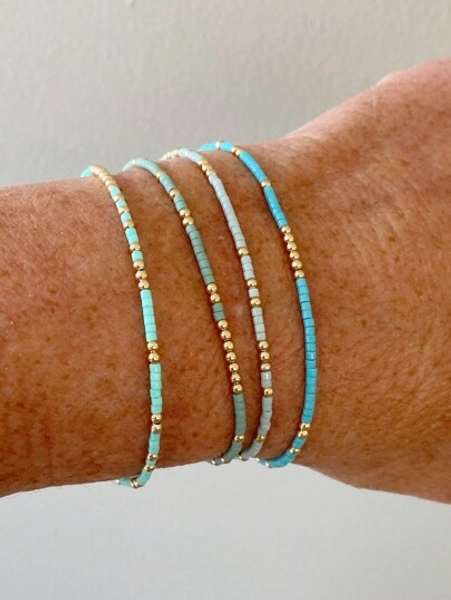 4pcs CCB Rice Pearl Bracelet, Minimalist Fashion Personalized Beach Style Accessories For Women (Mixed Rice Pearls, Random Gold Beads Quantity)