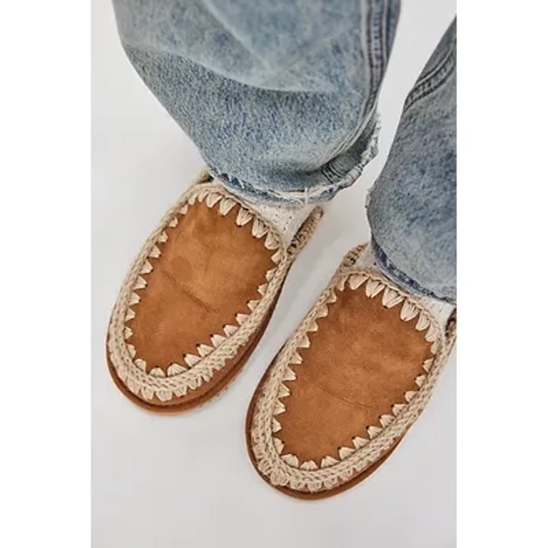 MOU Campfire Slippers in Camel