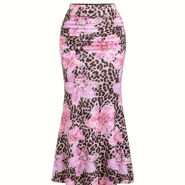 New Long Skirt for Women Featuring a Pink Leopard Print Combined with Floral Patterns. Elegant And Sophisticated, It Can Be Paired for Daily Outings, Commutes, Or Dates. The Stretchy Fabric Flatters The Figure