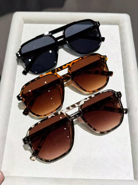 3 Pcs Plastic Sunglasses 