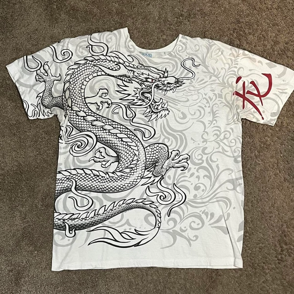 Dragon graphic tee with red accents 
Size large...