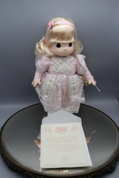 Vintage Precious Moments "Janelle" Vinyl Doll - 1997 - 1st Edition - Original Box - NOS - COA