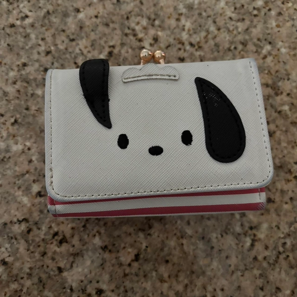 Pochoco mini wallet 
#sanrio | Depop