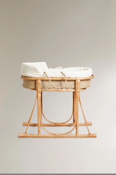 RATTAN MOSES BASKET