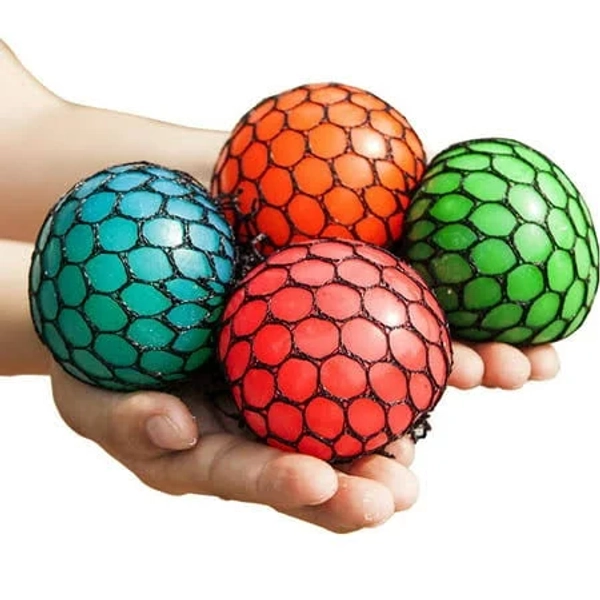 4pcs Randomly Mesh Squishy Balls