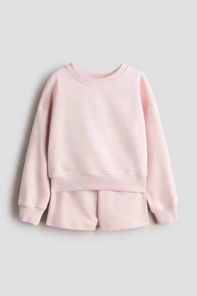 2-Piece Sweatshirt and Sweatshorts Set - Light pink