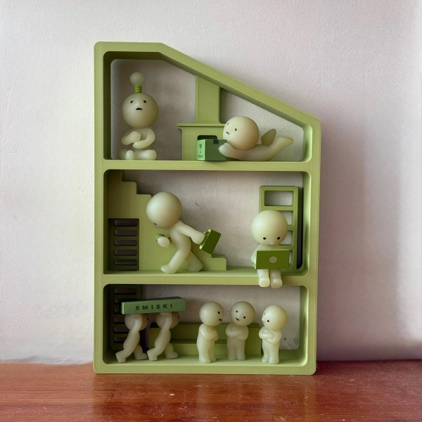 Smiski House Display Shelf Desk Organizer Fireplace Edition