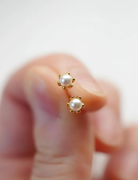 Pearl Earring|Pearl Earring Stud|Minimalist Stacking Earrings in Gold|14k Sterling Silver| Tiny Pearl Earring Studs|Gift for her