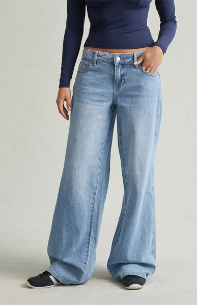 Casey Low Rise Baggy Jeans Astrid