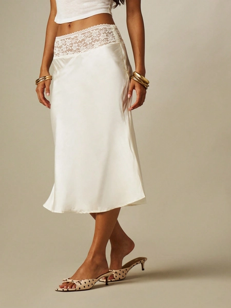 MISSGUIDED Midi Satin Skirt With Lace Detail｜MISSGUIDED