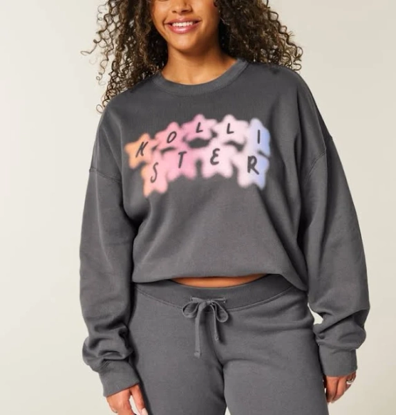 Women's Easy Studded Graphic Crew Sweatshirt