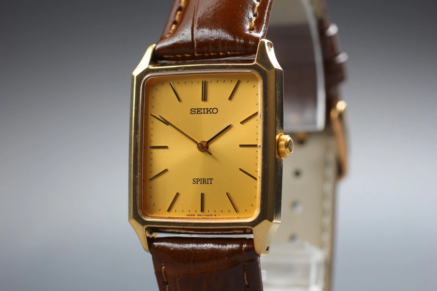 [Near MINT]  Seiko Spirit 7N01-5180 Gold Dial Tank Qz Watch Vintage 1990 JAPAN