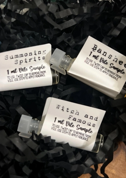 Gothic Perfume Sample Set, Discovery Set Roll On Oil, Halloween Perfume, Spooky Gift, Handmade Perfume Goth Perfume Oil, Witch Perfume