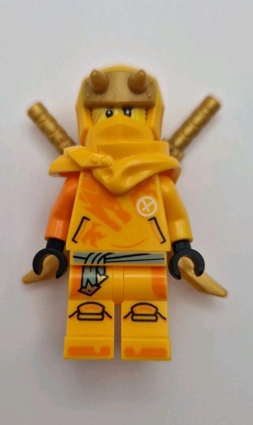 Lego Ninjago - Arin Minifigure with swords njo0822 / njo822 Dragons Rising