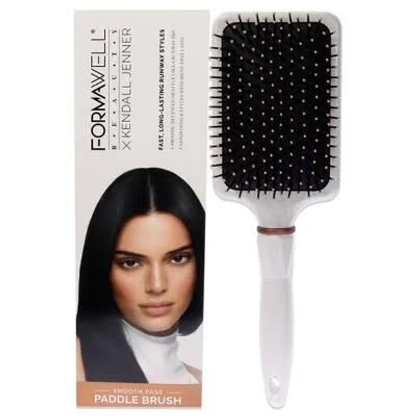 Kendall Jenner Beauty X Smooth Pass Paddle Brush
