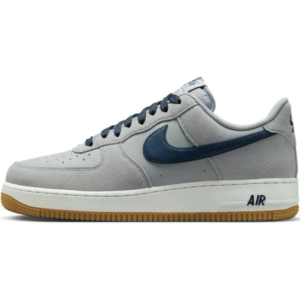 Nike Men's Air Force 1 '07 LV8