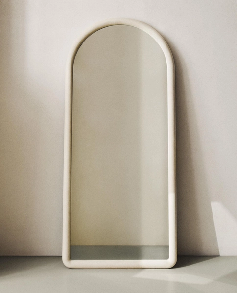 FULL LENGTH MIRROR WITH WOODEN ARCH