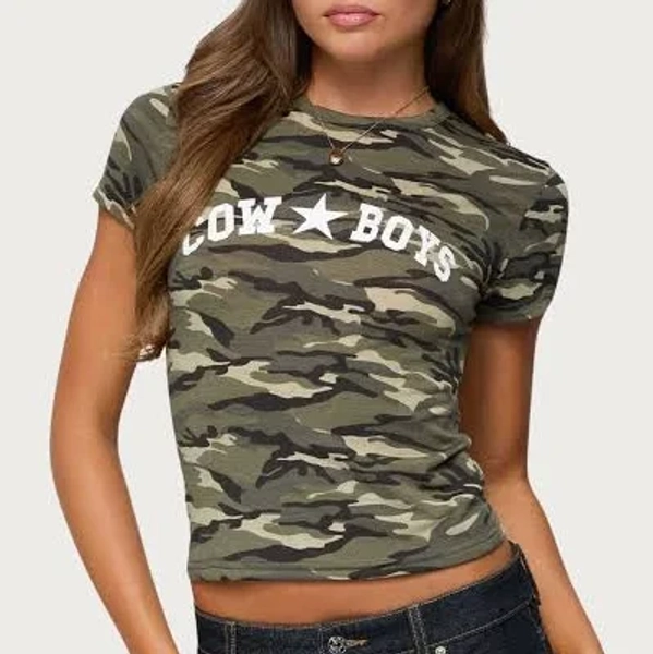 Edikted Women's Nika Camo Cowboys T-Shirt