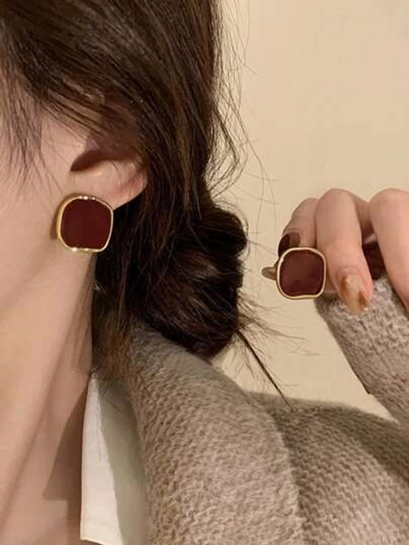 1 Coppia di orecchini vintage color borgogna, minimalisti e alla moda, piccoli e quadrati, adatti per l'autunno/inverno, per uso quotidiano per le donne