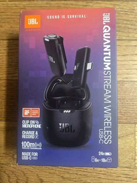 Jbl Quantum Stream Wireless Usb-c Streaming Wearable Microphone NIB