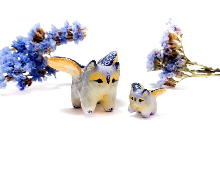 Mom and baby Griffin statue TO ORDER Miniature cute griphon figurines hand-painted small sculpture animal Figures Owl griffin totem kawaii