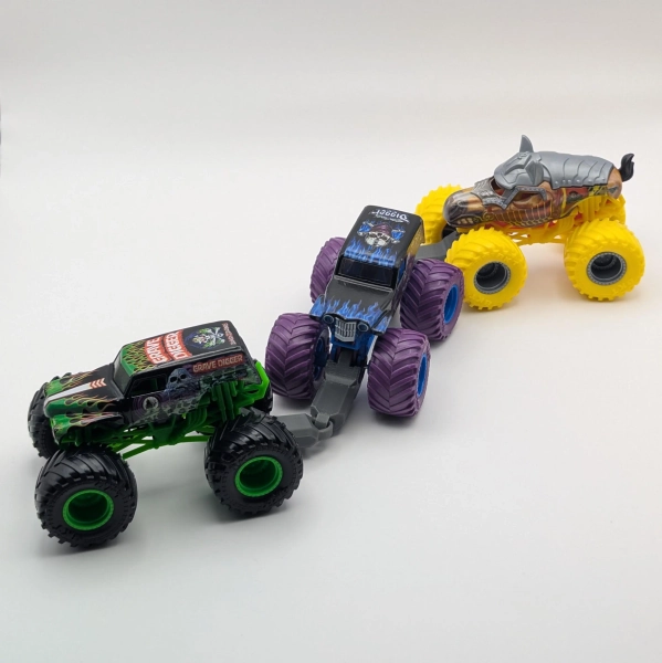 TruckTrain Connectors - Train Adapters for Hot Wheels or Monster Jam Monster Trucks (4 Pack)
