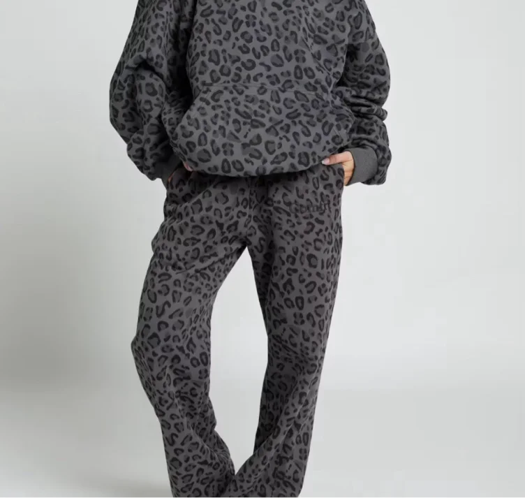 Minimalist Straight Leg Sweatpants
