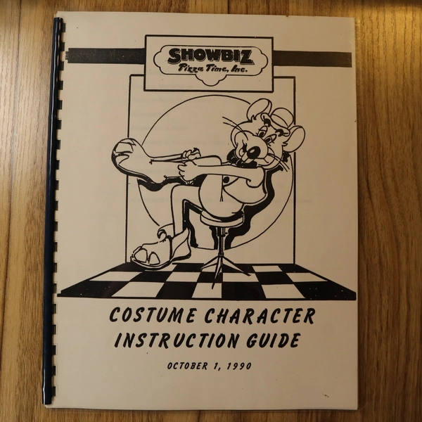 Vintage Showbiz Pizza Time Costume Character Introduction Guide Employee Book