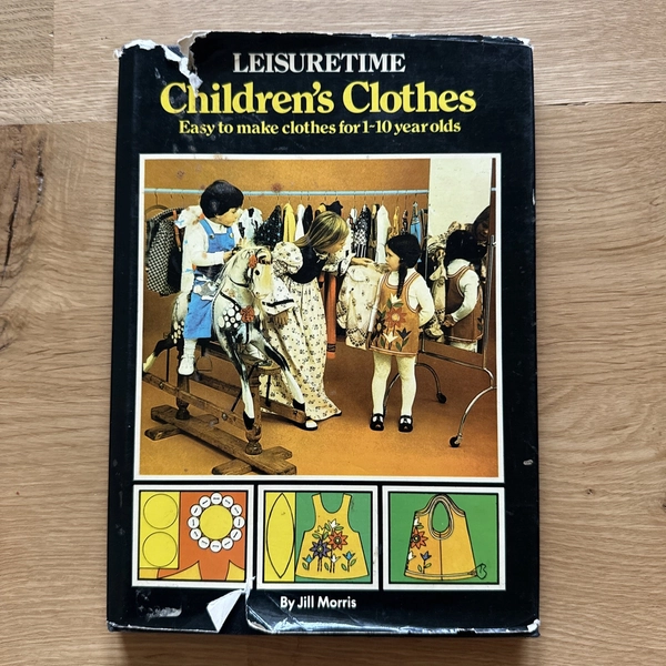 Leisuretime Childrens Clothes Easy to Make Sewing Pattern Book 1975 Retro 70s