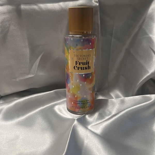 VICTORIA'S SECRET FRUIT CRUSH BODY MIST 8.4 FL OZ
