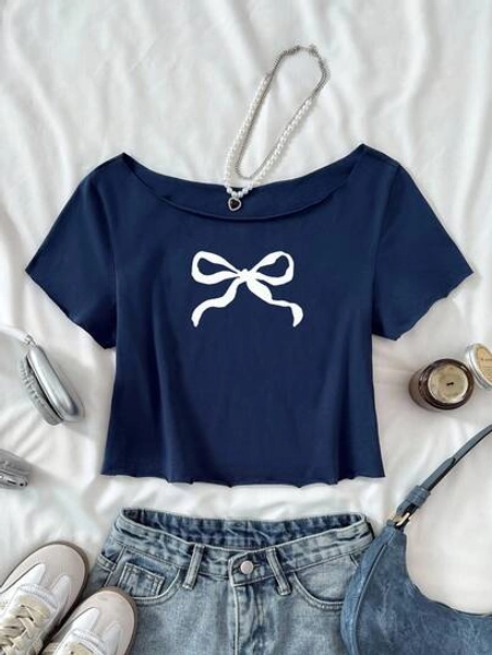 SHEIN Leap Crew Sweet & Cool Mini Bow Print, Ballerina Style, Tween Girls Casual Street Fashion Retro Collegiate Asymmetric Neck Loose Personalized Drop Shoulder Short Sleeve Comfortable Cotton Solid Color T-Shirt