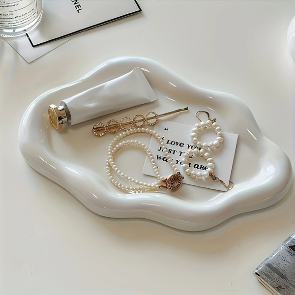 Bandeja de Joyería Elegante en Forma de Nube - Organizador Blanco Duradero con Bordes Suaves y Plato Decorativo Brillante, Multiusos para Perlas, Anillos, Collares, Pulseras - Caja Moderna Para Tocado o Dresser Top Display Box, Regalo Idealpara Mujeres y Hombres