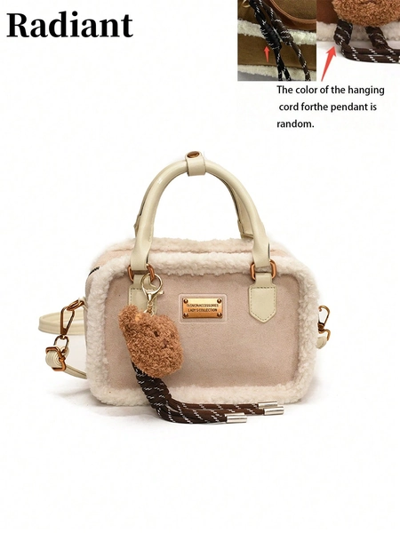 Mini borsa retrò da donna, di moda e versatile, borsa a spalla/a tracolla casual, realizzata in pelle scamosciata e patchwork di lana, con ciondolo in peluche a forma di orsetto, adatta per pendolarismo quotidiano, shopping, appuntamenti, uscite e come regalo. (Colore della tracolla casuale)