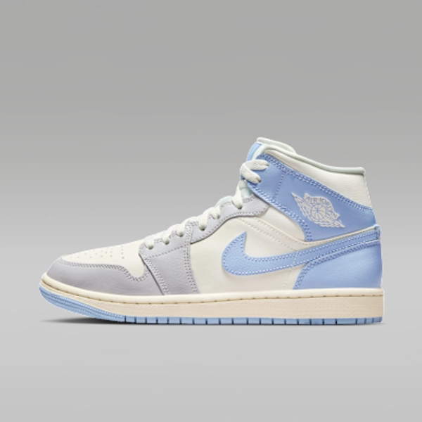 Air Jordan 1 Mid Women's Shoes