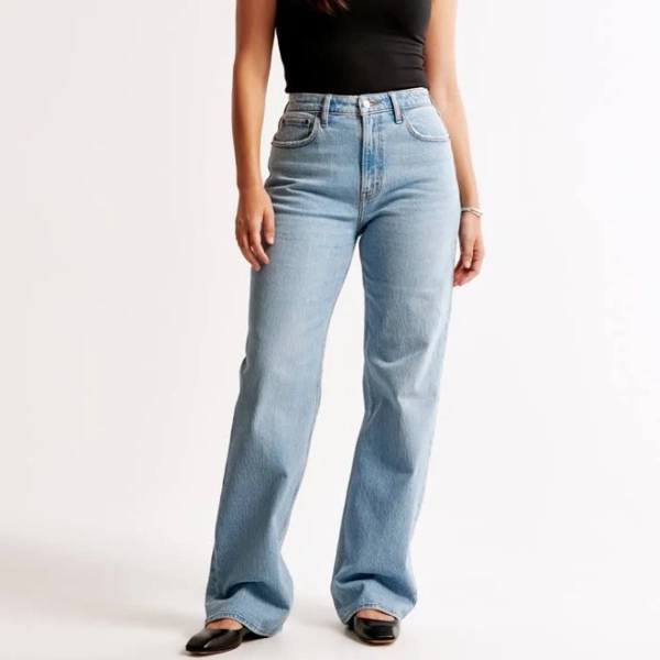 Abercrombie & Fitch Women's Curve Love High Rise 90s Relaxed Jean